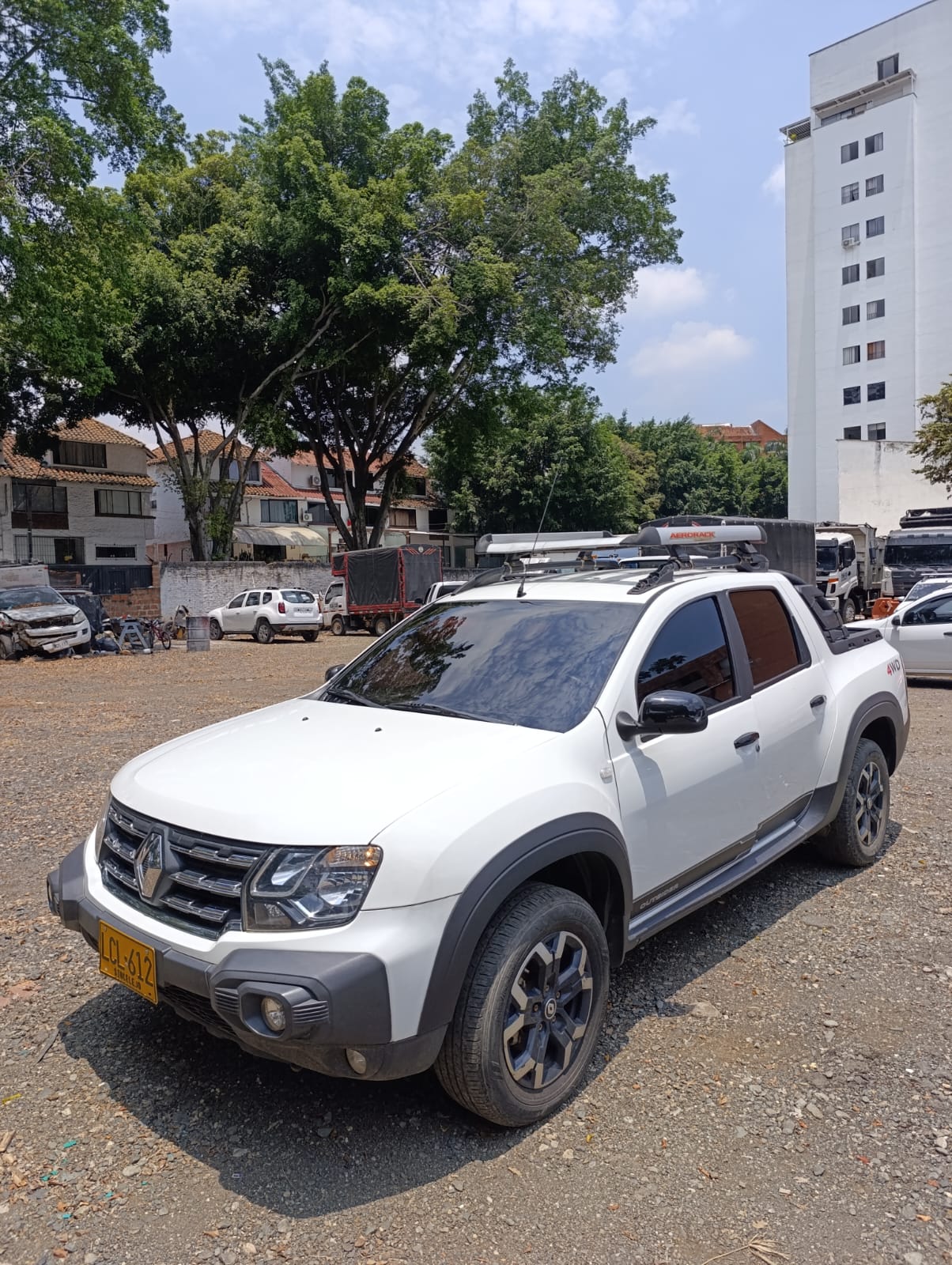 LCL612 RENAULT DUSTER OROCH 2023